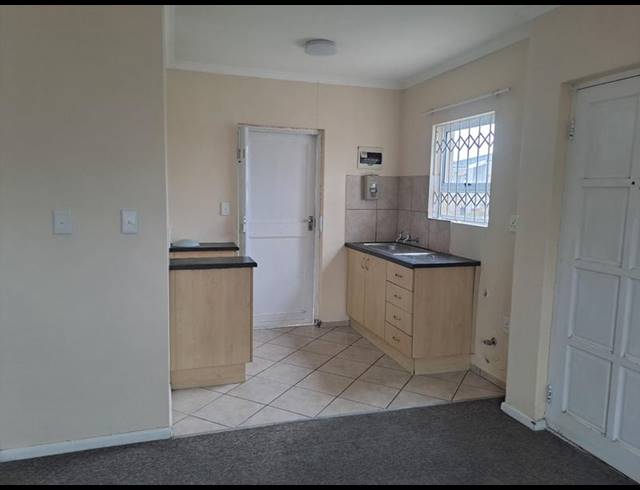 2 BEDROOM PROPERTY TO RENT IN GAYLEE